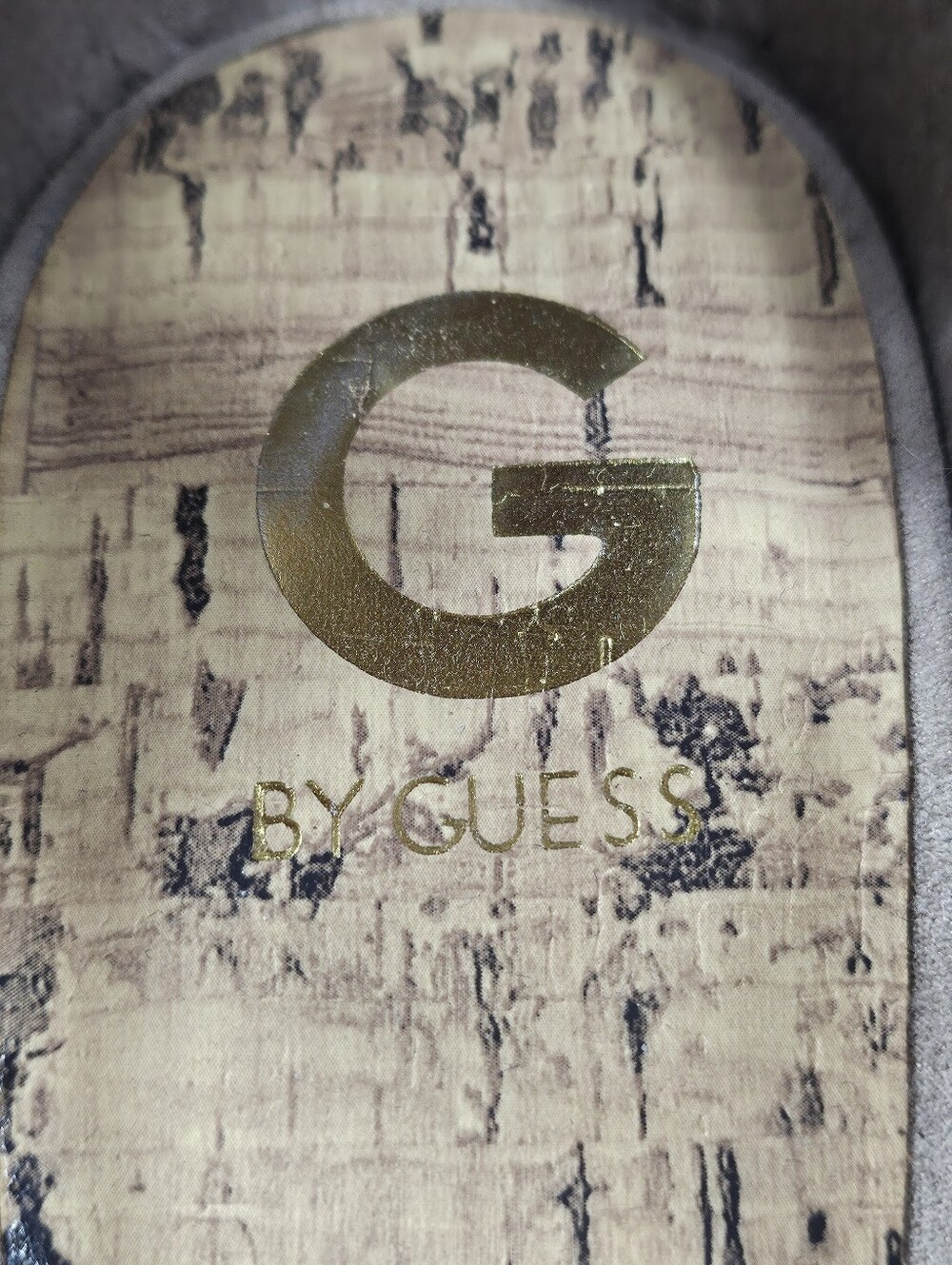 G By Guess Sirrah Beige Taupe Faux Suede Cross Strap Woodgrain Platform Sandal - Picture 13 of 16